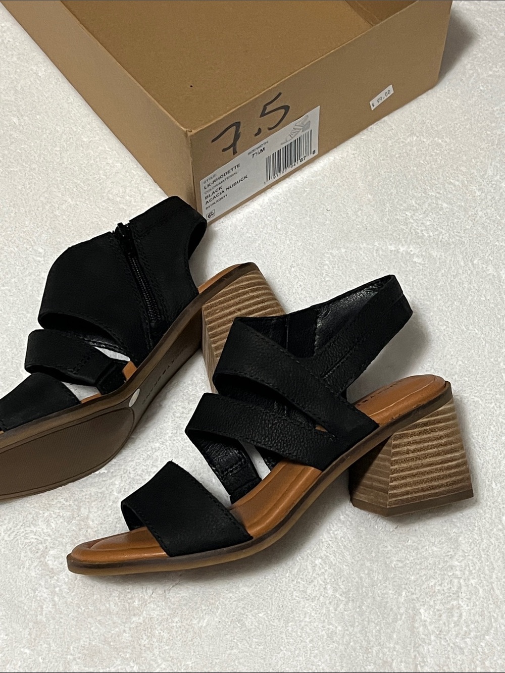 NEW Lucky Brand Shoes Sandals 7.5 Black